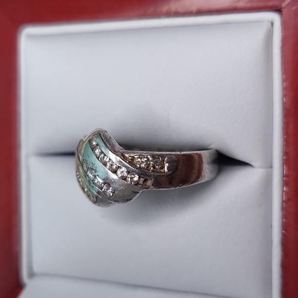 White Sapphire - Picture 8 of 8